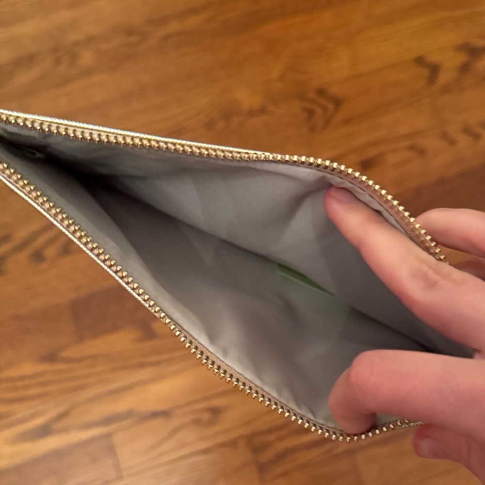 Gold Clutch with 'Dream Big' Inscription - Picture 2 of 2
